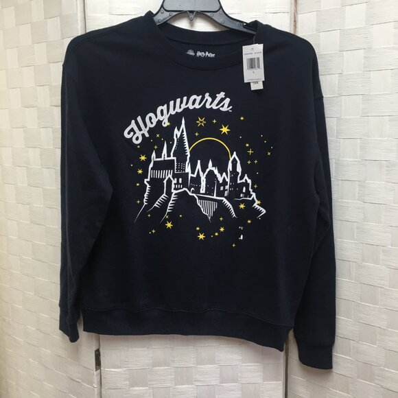 NWT Harry Potter Hogwarts Castle Sweatshirt size Large - Picture 2 of 10
